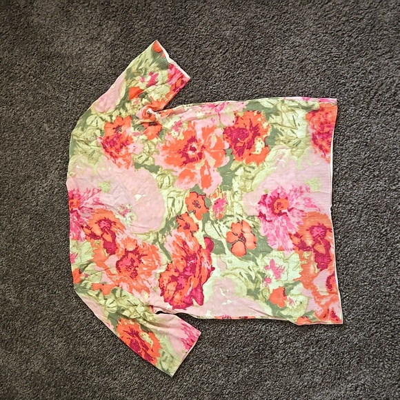 NEW Talbots Pink Coral Floral Short Sleeve Cardigan S - Picture 3 of 4